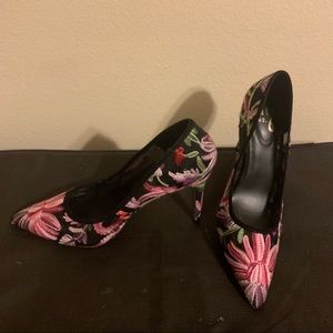 Women’s shoes